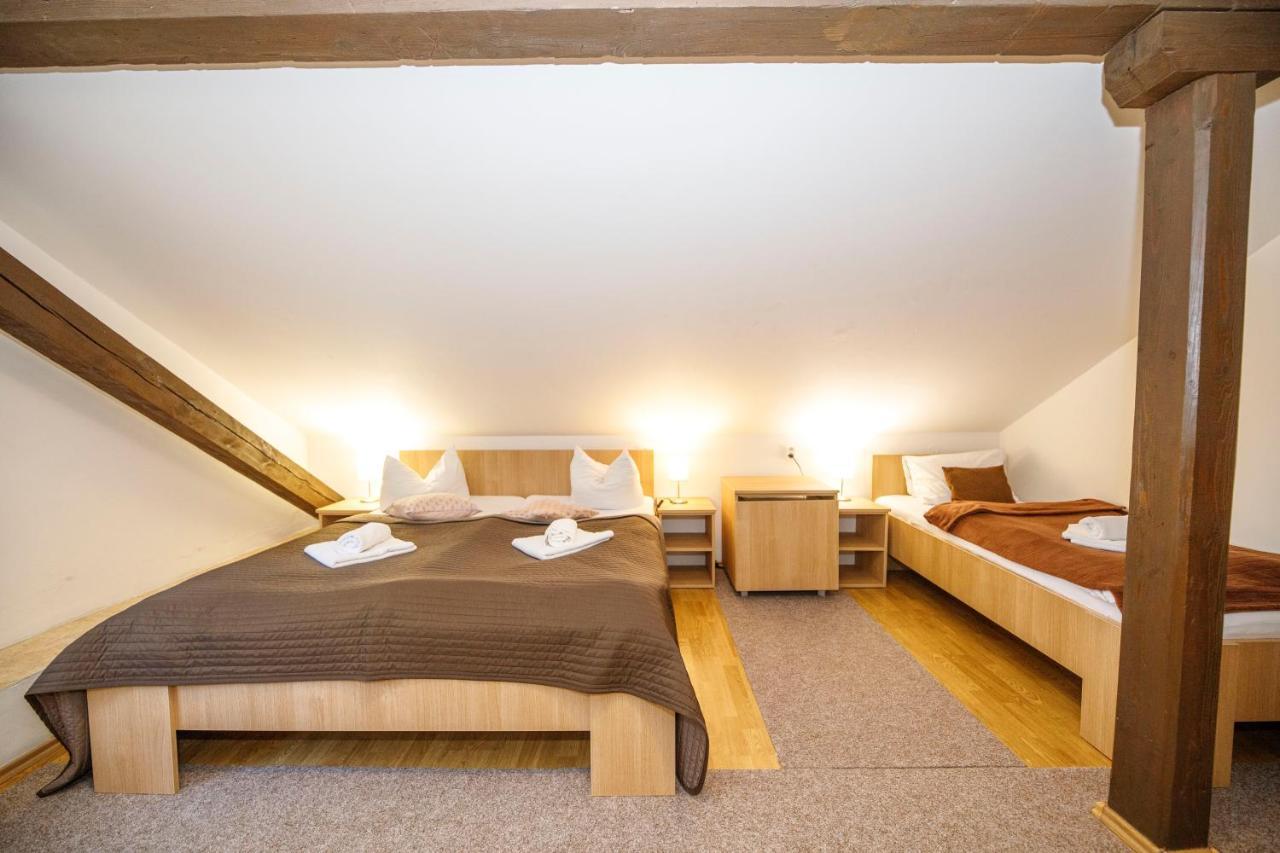 Hotel Dzban Karlova Studanka Luaran gambar